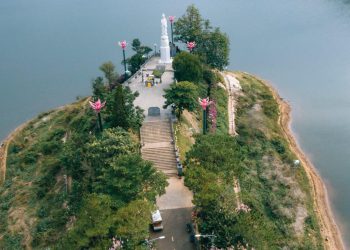 Review đi du lịch măng đen bằng máy bay tự túc | Tổng hợp chi phí